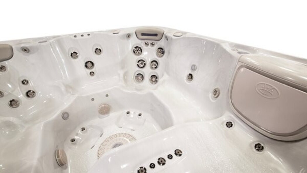 779 Self-Cleaning Platinum | HOT TUBS | Our Products | JC Pools and SPAs
