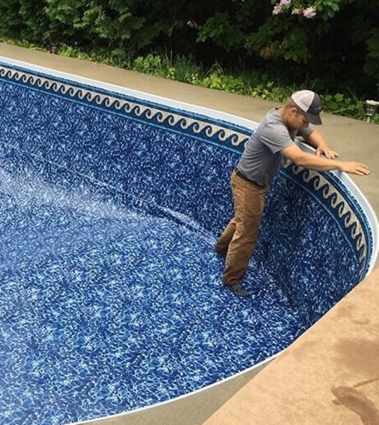 Medium inground pool liner